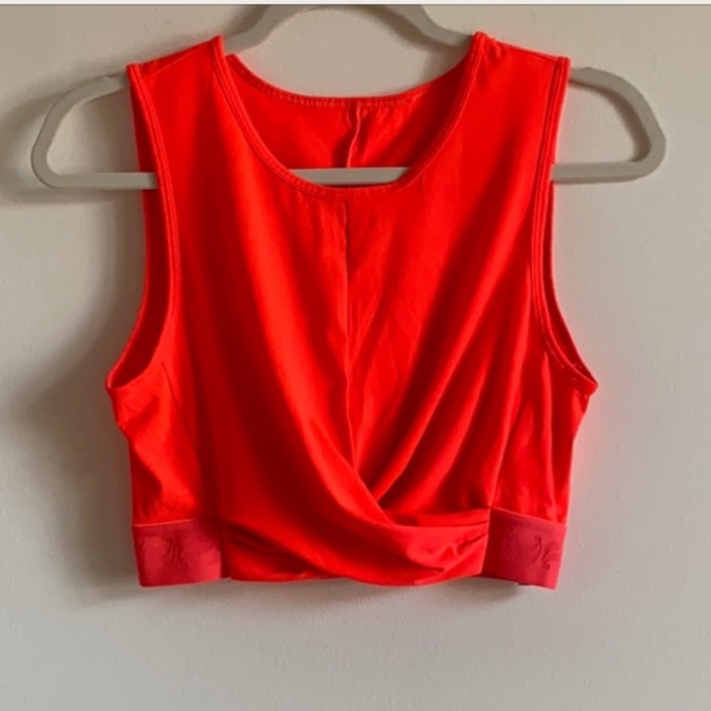 Fabletics Trinity Utility Legging And Pia Bra Set - image 8